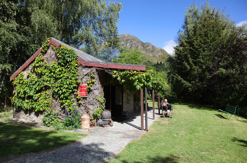 The Arrow Hotel Arrowtown Buitenkant foto